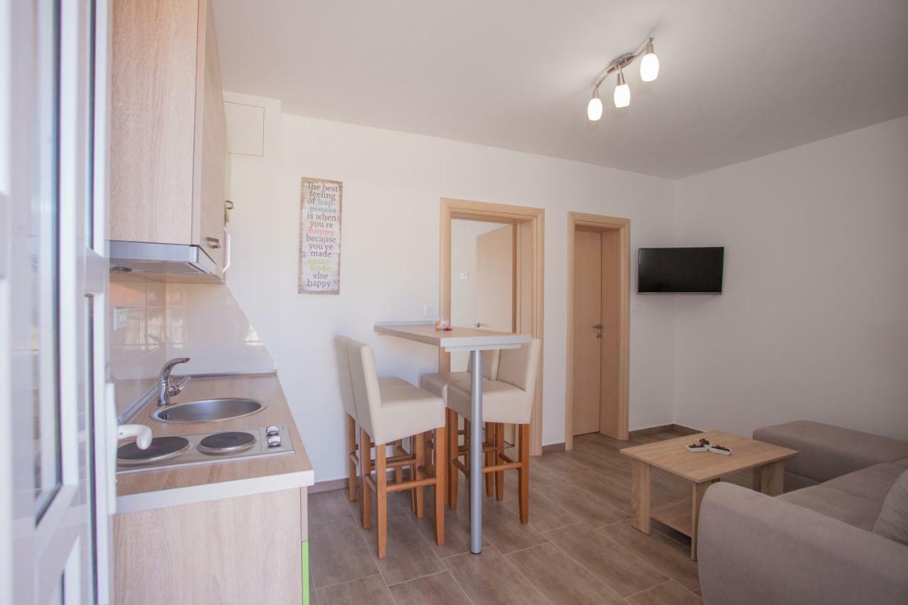 Apartments Mia 4&5 巴什卡沃达 外观 照片